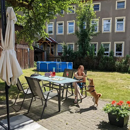 公寓 Urlaubsmagie - Turmfalke - Garten Mit Terrasse & Saisonaler Pool 赛博尼茨