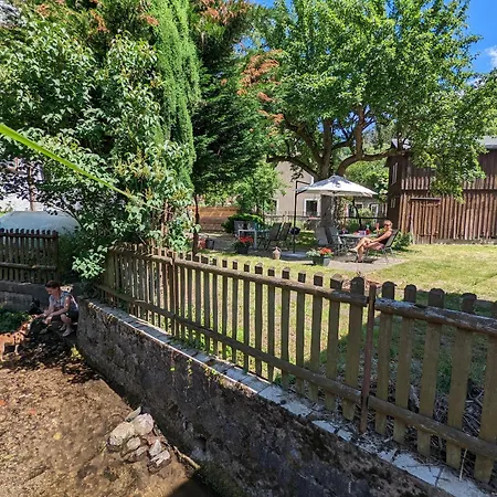 Apartamento H6 -urlaubsmagie- Fuer 3 Mit Pool & Terrasse Sebnitz