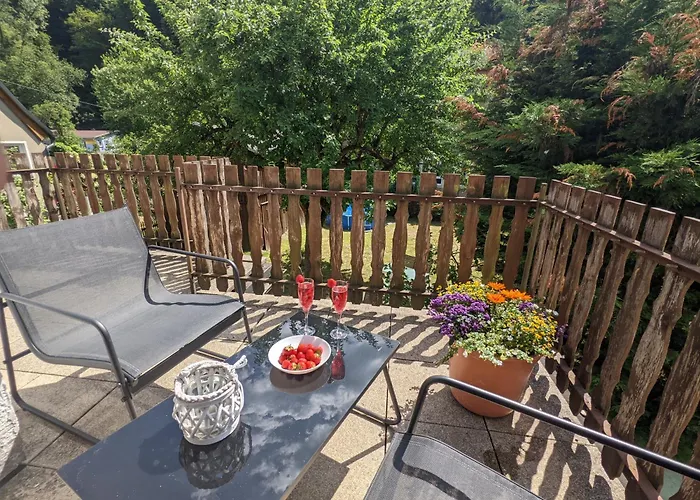 H6 -urlaubsmagie- Fuer 3 Mit Pool & Terrasse Sebnitz